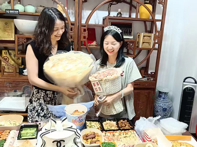 生日派對(duì)加下午茶，真不賴